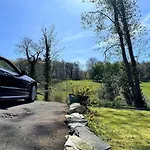 Windermere View Hideaway Pet Friendly Nearby Parking Golf Nearby Walkers Welcome