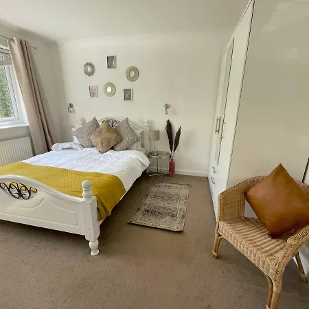 Windermere Lake View Hideaway Pet Friendly Nearby Lakes, Golf, Free Parking Bowness-on-Windermere