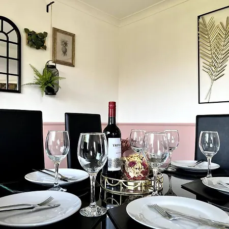 Windermere Lake View Hideaway Pet Friendly Nearby Lake Parking Golf Nearby *